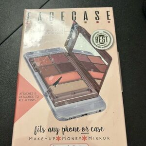 Urban Outfitters PalmPact FaceCase in Natural Nudes Phone Palette